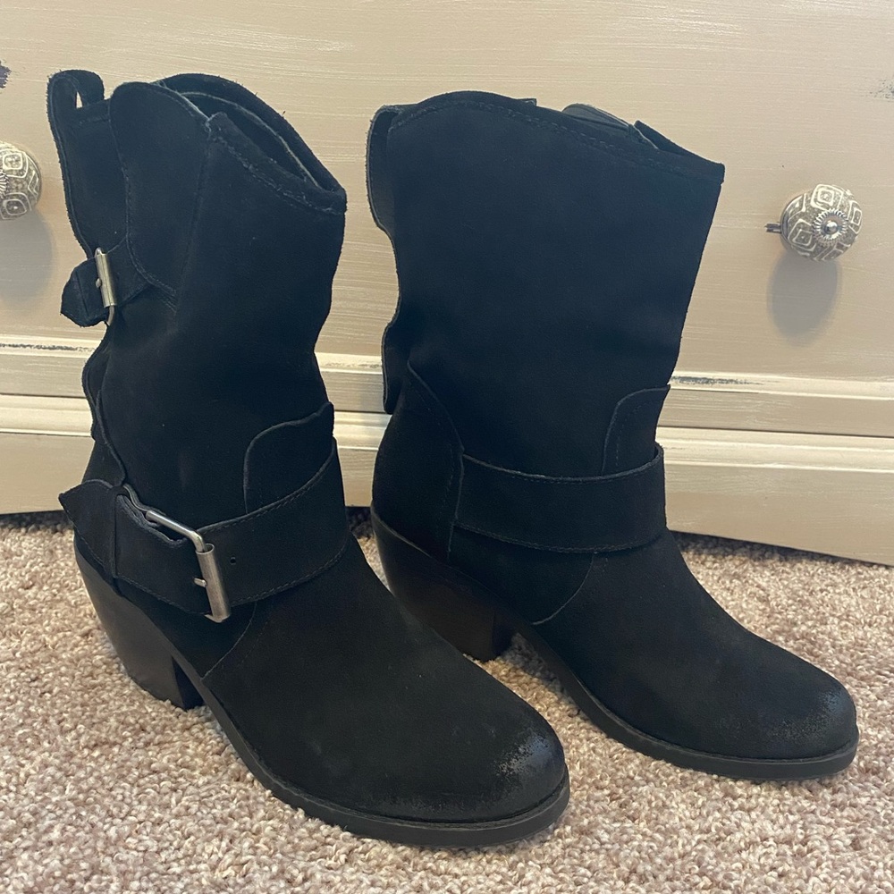 Dolce Vita Black Suede Boots Size 7